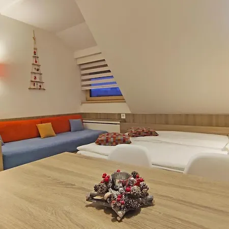 Apartment Mozaik *